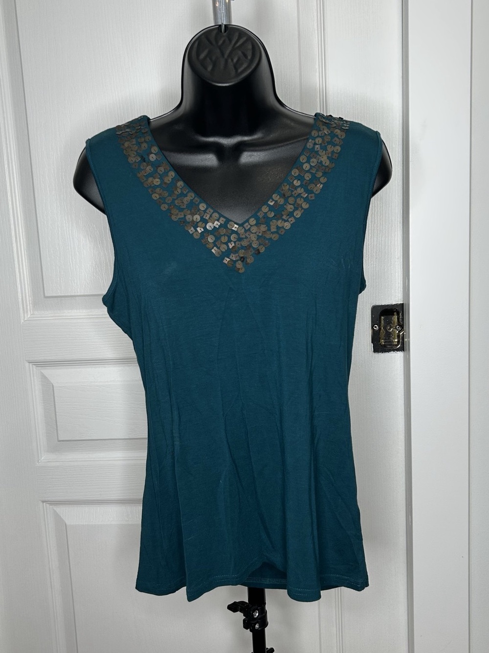 Mac & Jac sequin tank top